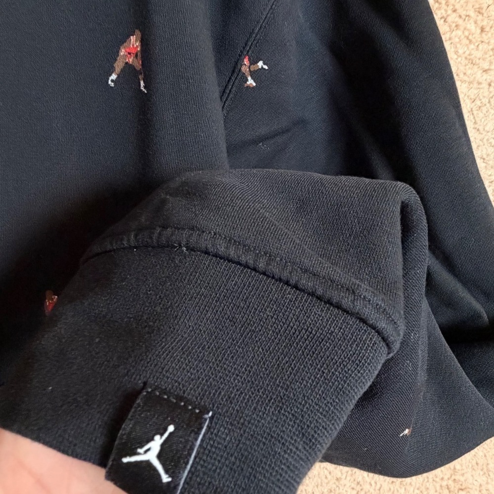 Jordan Essentials Holiday Jumpman Hoodie Men’s L Black All Over Print Fleece - Picture 13 of 16